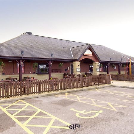 Premier Inn Blackpool East Exterior foto
