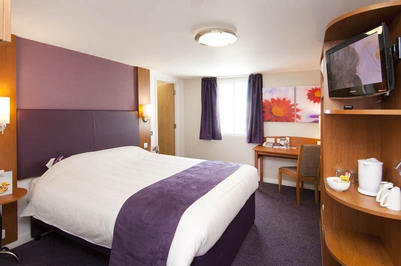 Premier Inn Blackpool East Exterior foto